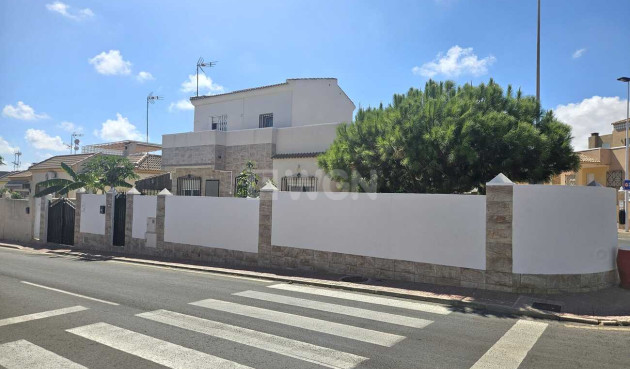 Wiederverkauf - Villa - Torrevieja - Torre Del Moro