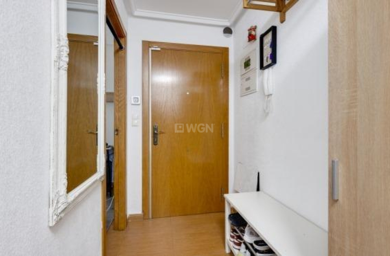 Reventa - Apartamento / piso - Torrevieja - Centro