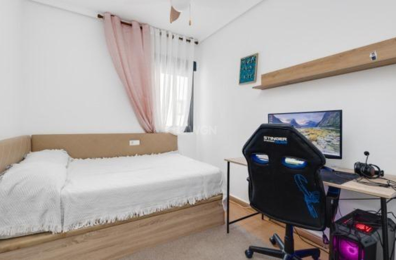 Reventa - Apartamento / piso - Torrevieja - Centro