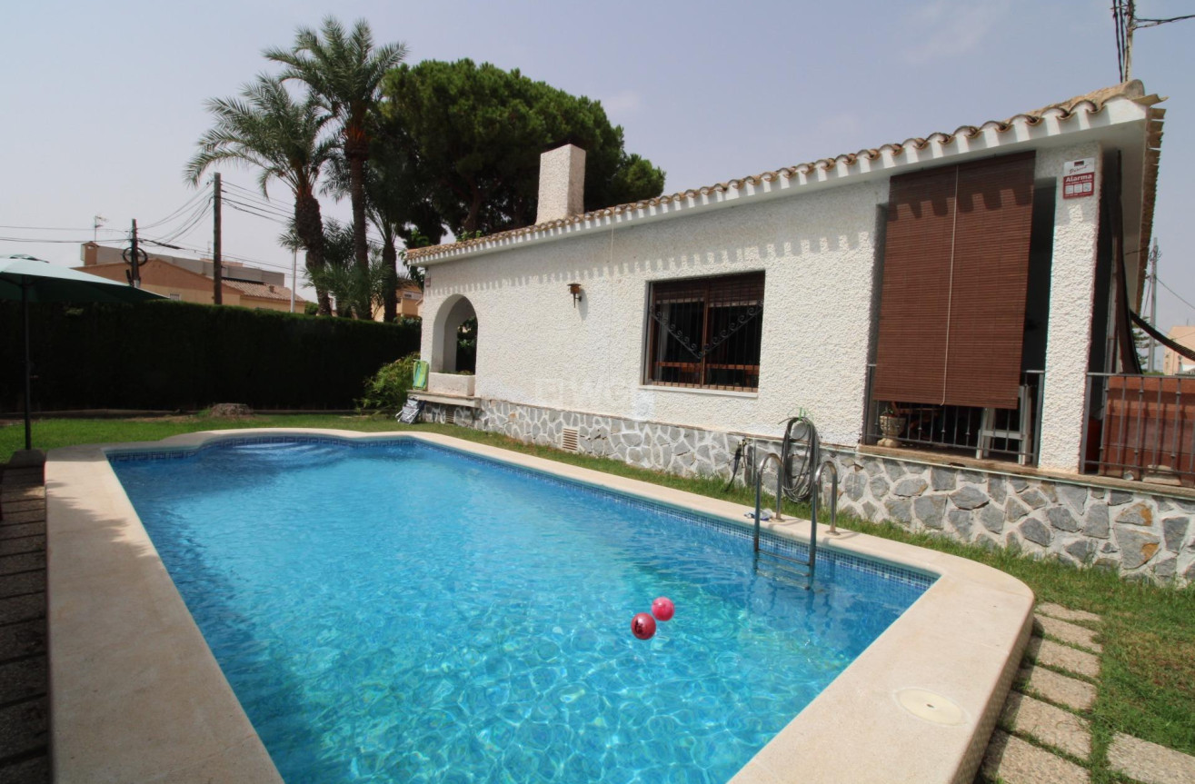 Odsprzedaż - Villa - Lo Pagan - LA PUNTICA