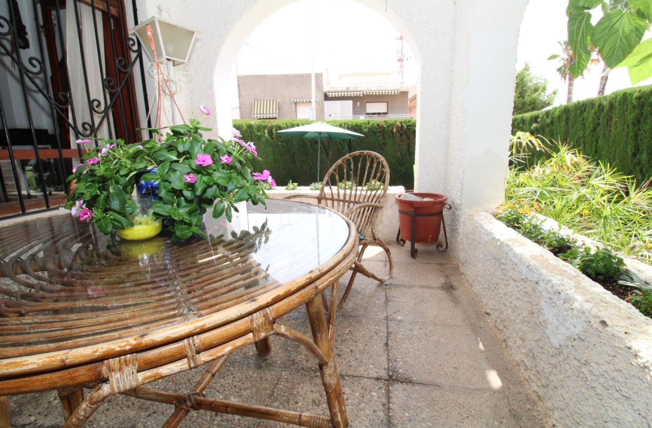 Odsprzedaż - Villa - Lo Pagan - LA PUNTICA