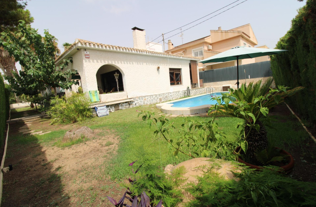 Odsprzedaż - Villa - Lo Pagan - LA PUNTICA