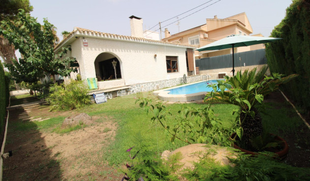 Odsprzedaż - Villa - Lo Pagan - LA PUNTICA