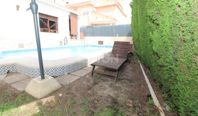 Odsprzedaż - Villa - Lo Pagan - LA PUNTICA