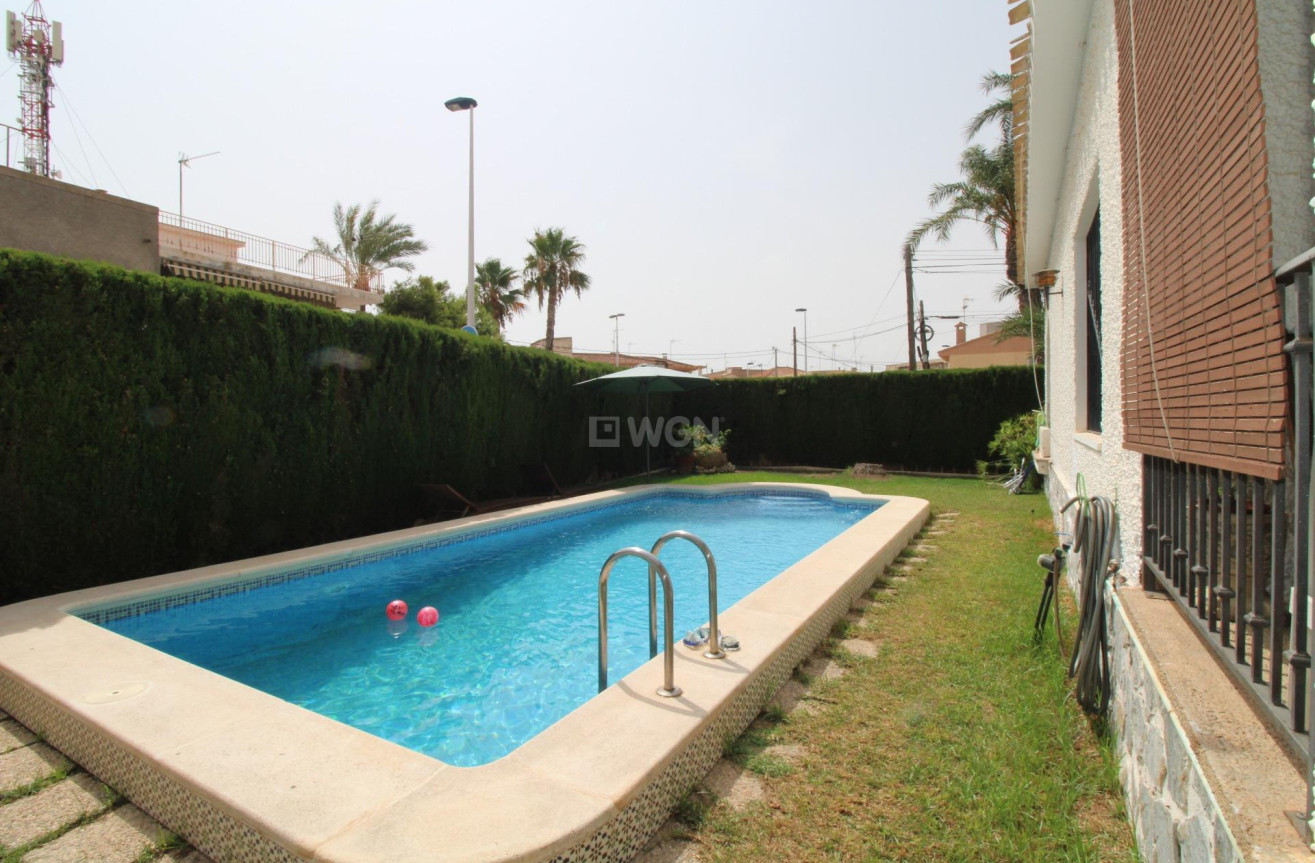 Odsprzedaż - Villa - Lo Pagan - LA PUNTICA