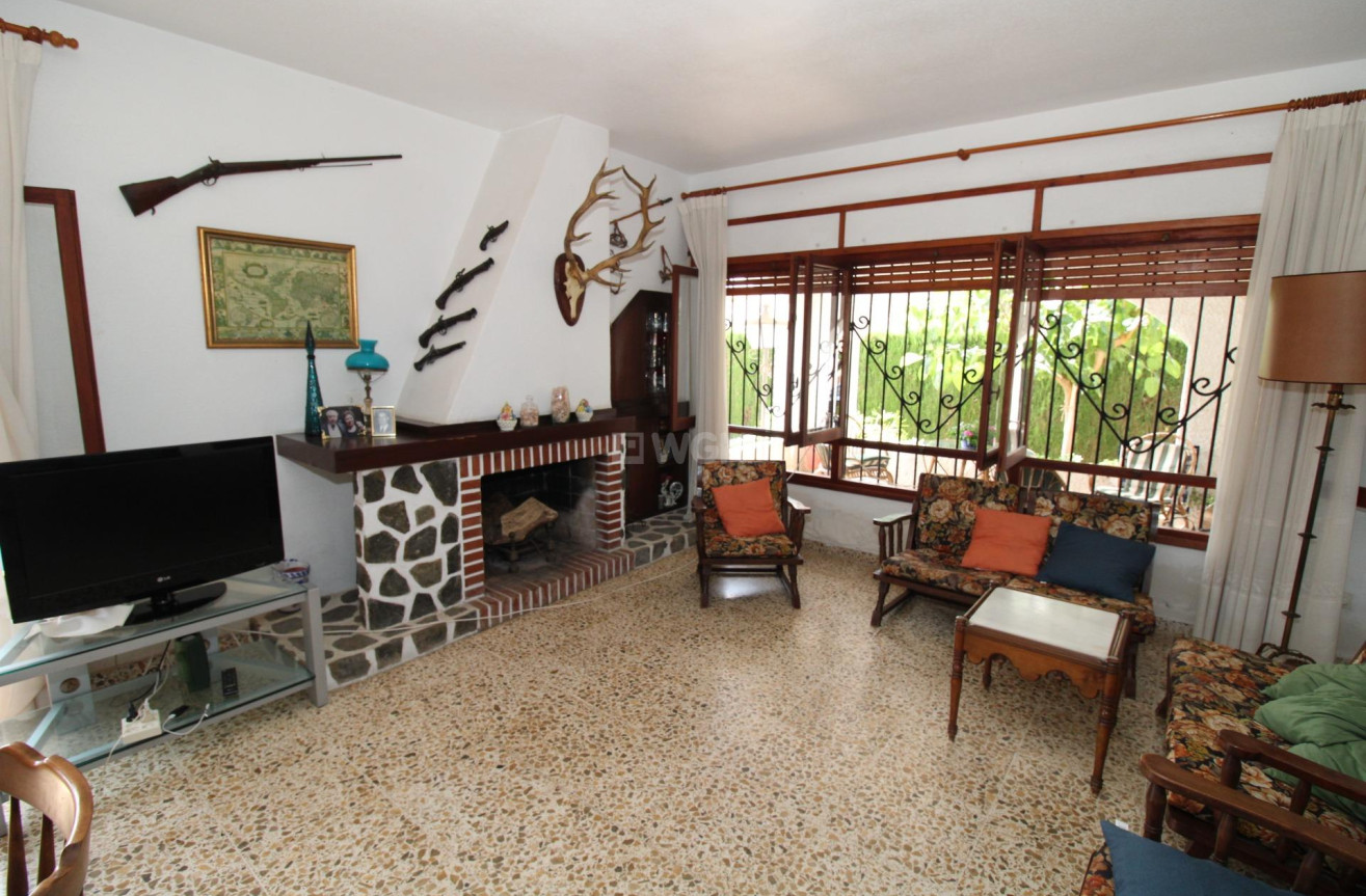 Odsprzedaż - Villa - Lo Pagan - LA PUNTICA