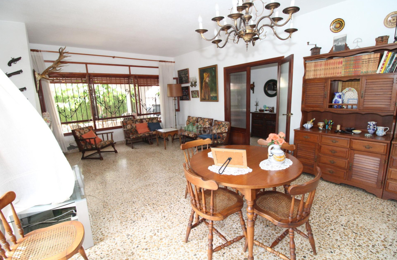 Odsprzedaż - Villa - Lo Pagan - LA PUNTICA