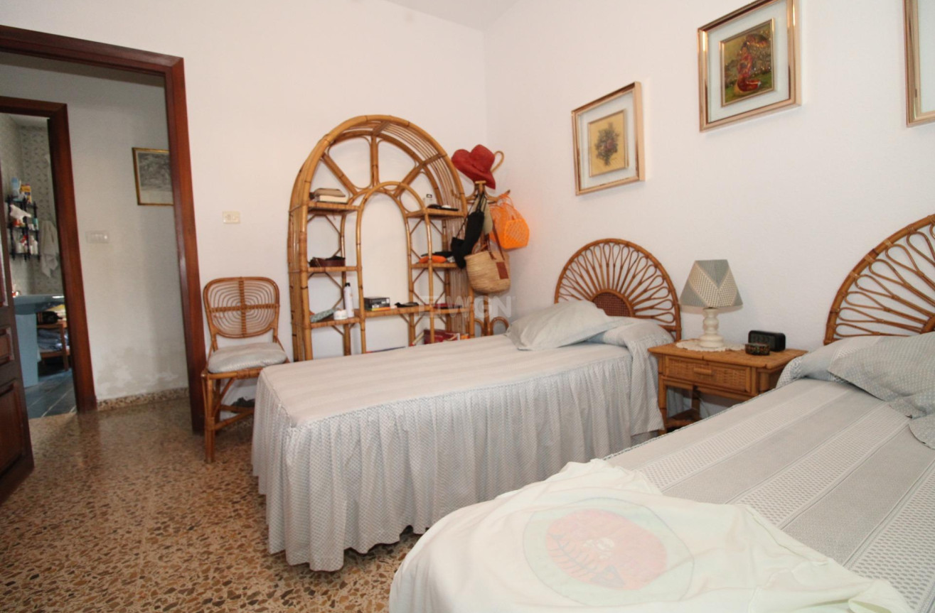 Odsprzedaż - Villa - Lo Pagan - LA PUNTICA