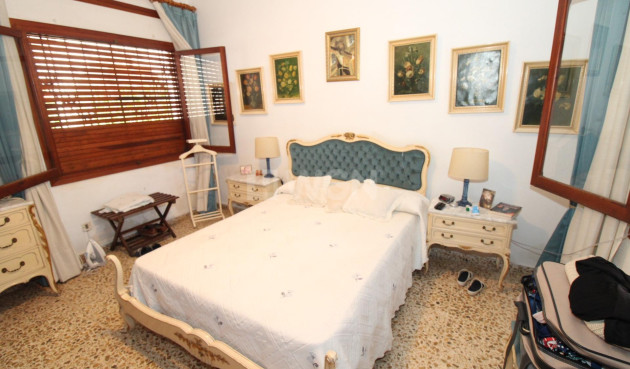 Odsprzedaż - Villa - Lo Pagan - LA PUNTICA