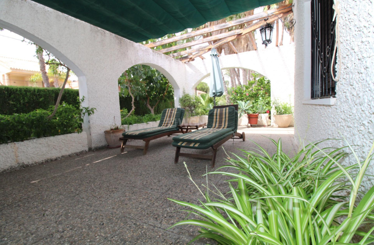 Odsprzedaż - Villa - Lo Pagan - LA PUNTICA