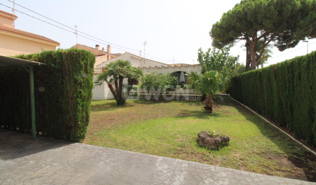 Odsprzedaż - Villa - Lo Pagan - LA PUNTICA