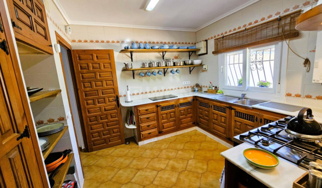 Odsprzedaż - Villa - Jávea - Costa Blanca