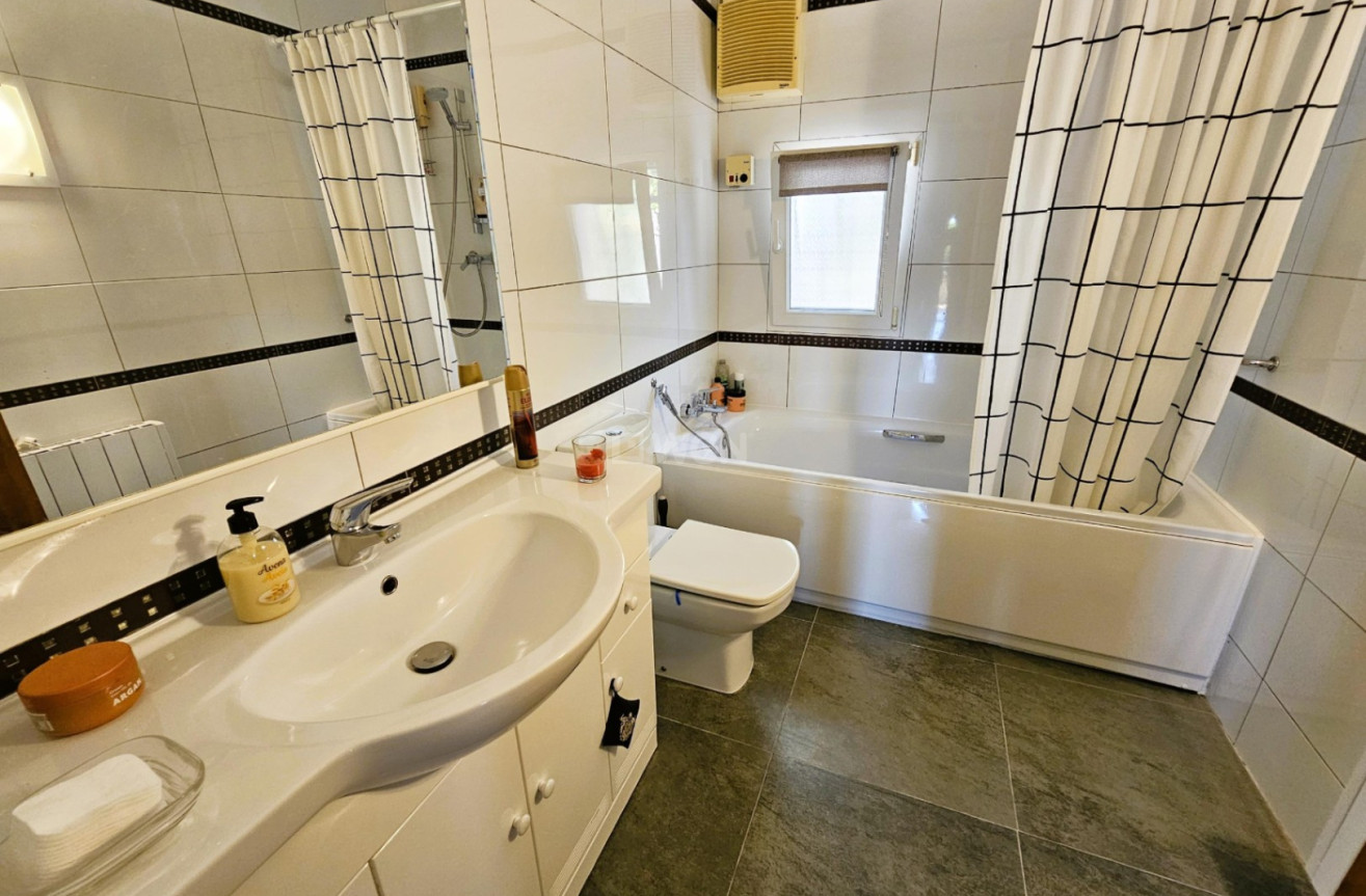 Odsprzedaż - Villa - Jávea - Costa Blanca