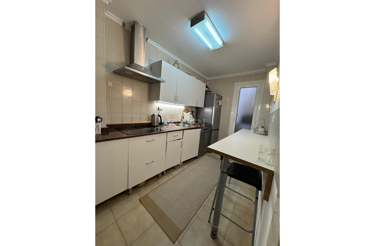 Resale - Apartment / flat - Alicante - Costa Blanca