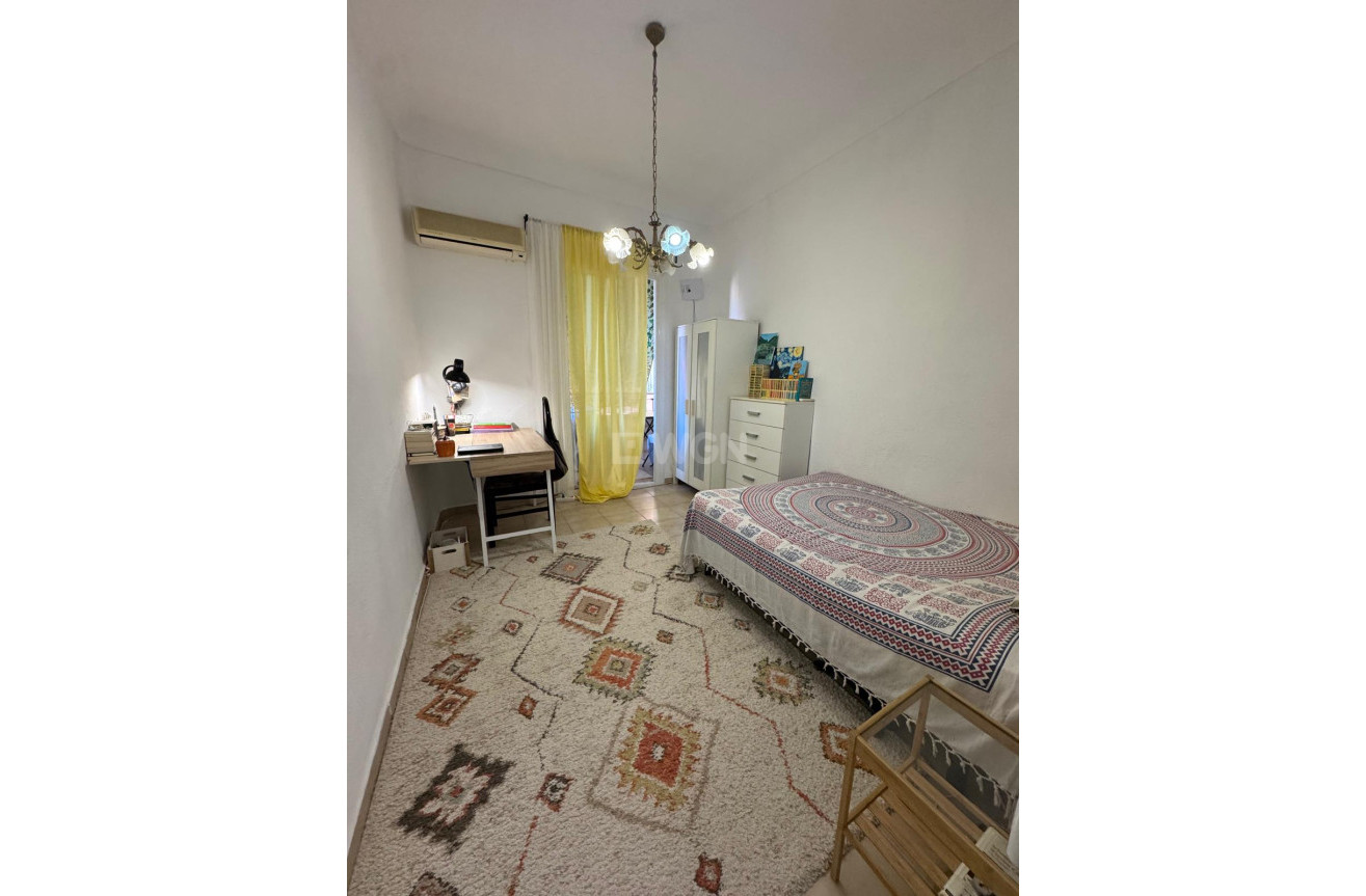 Resale - Apartment / flat - Alicante - Costa Blanca