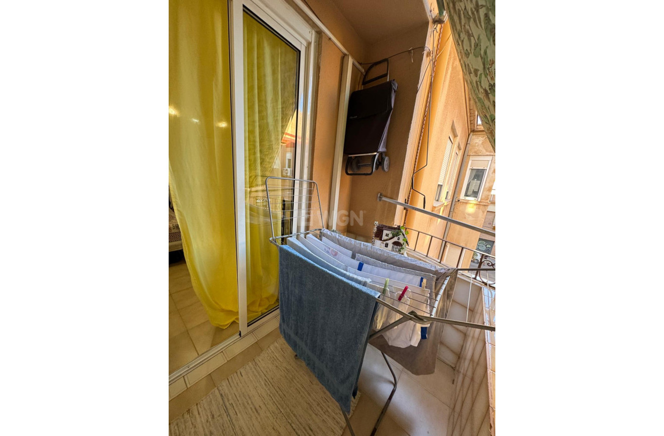 Resale - Apartment / flat - Alicante - Costa Blanca