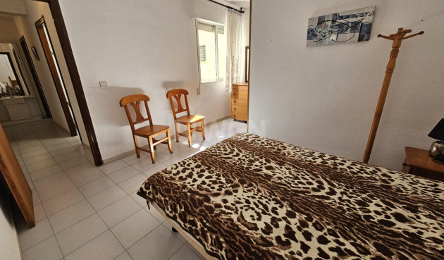 Reventa - Apartamento / piso - Torrevieja - Centro