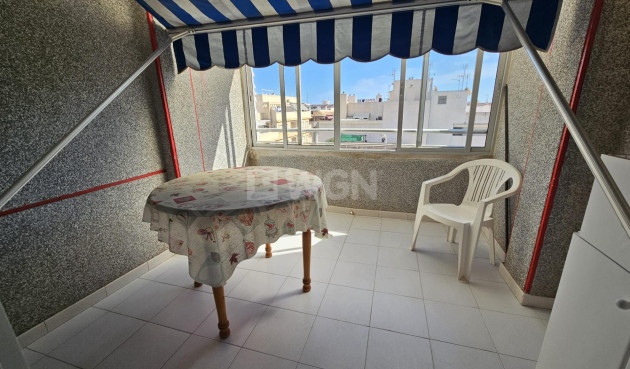 Reventa - Apartamento / piso - Torrevieja - Centro