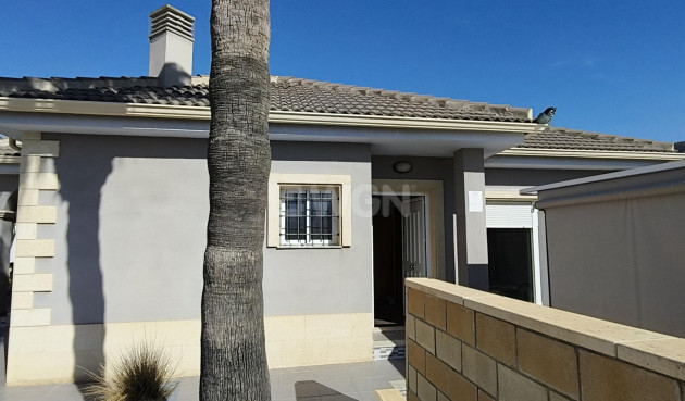 Resale - Villa - La Romana - Inland