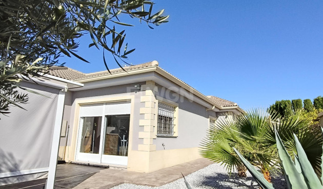 Resale - Villa - La Romana - Inland