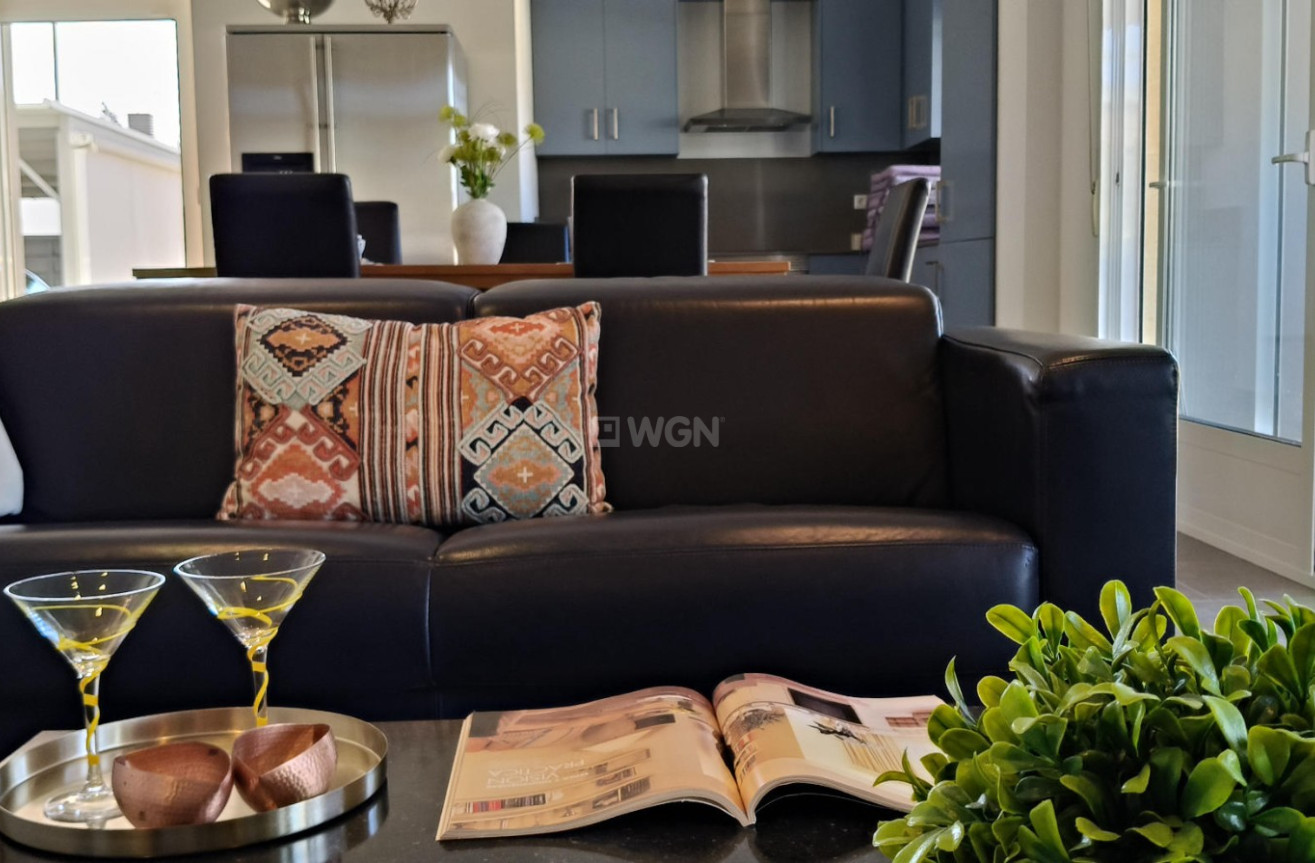 Resale - Villa - La Romana - Inland