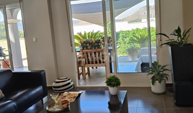 Resale - Villa - La Romana - Inland