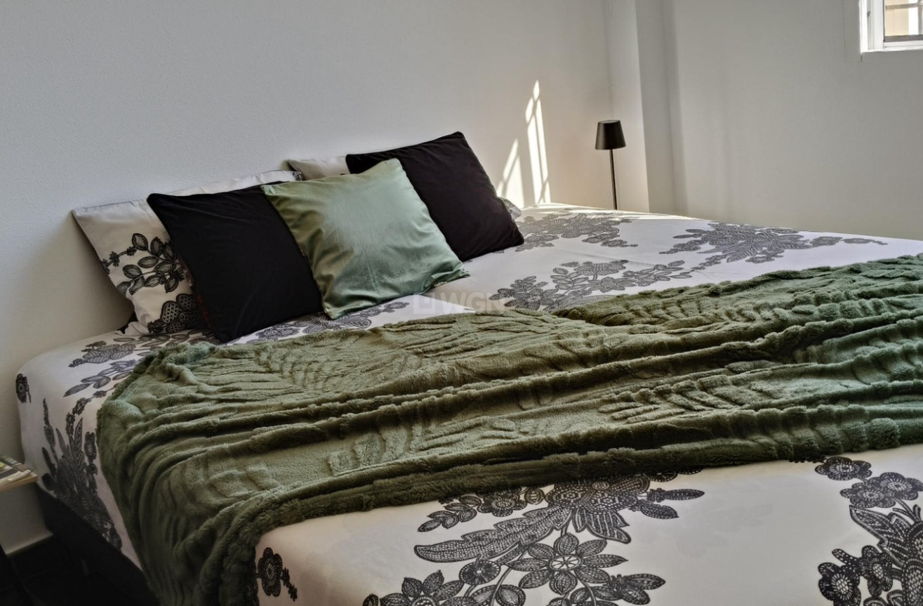 Resale - Villa - La Romana - Inland