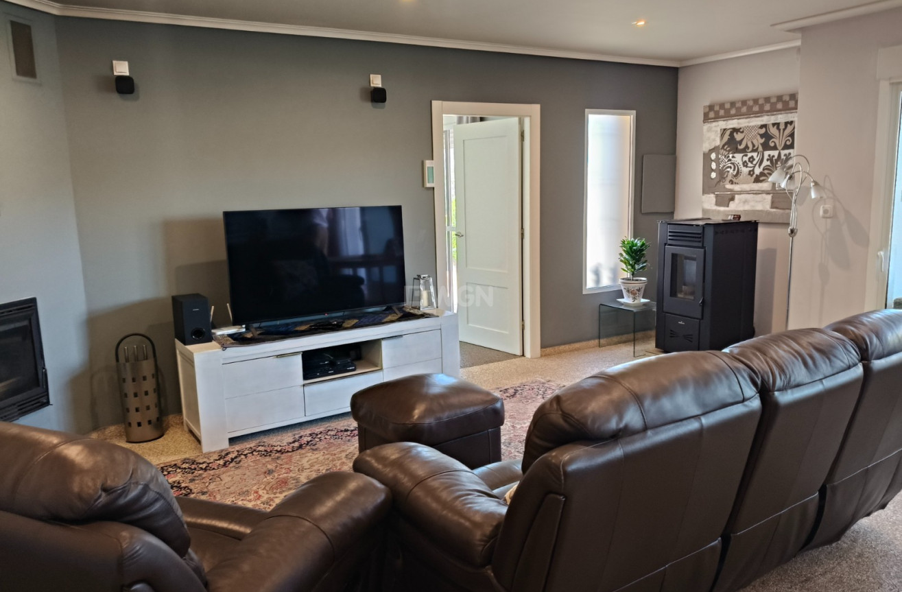 Resale - Villa - La Romana - Inland