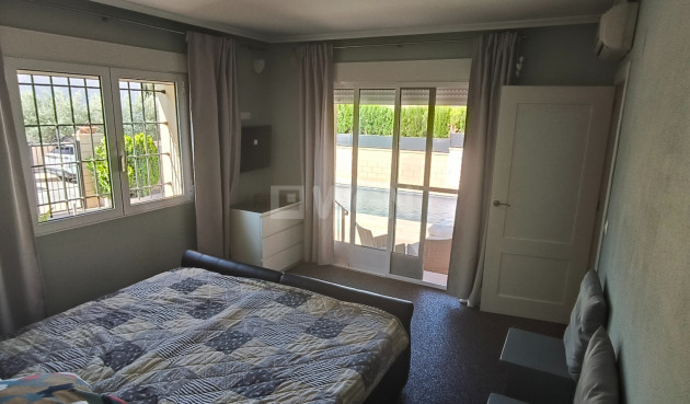 Resale - Villa - La Romana - Inland