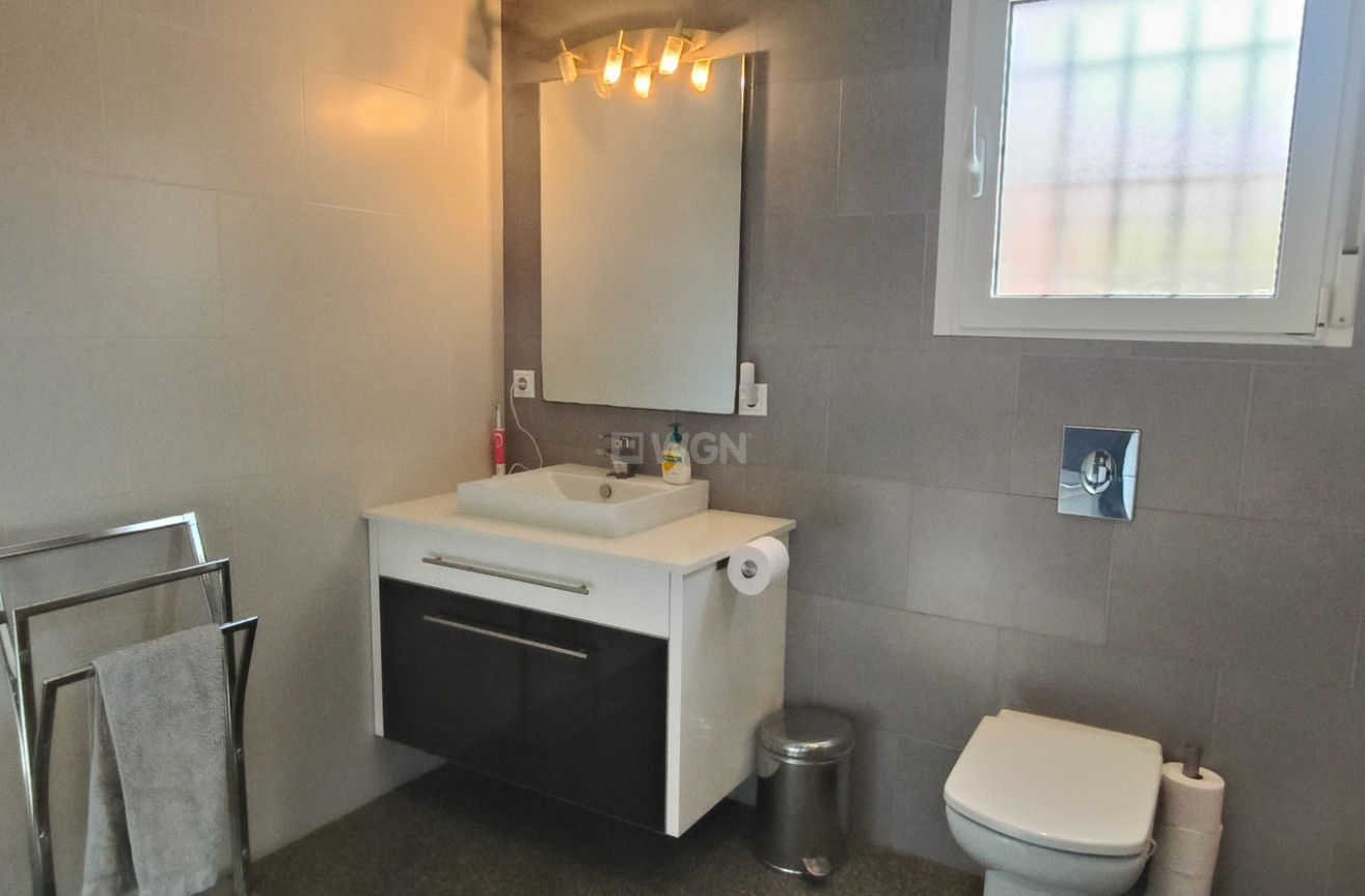 Resale - Villa - La Romana - Inland