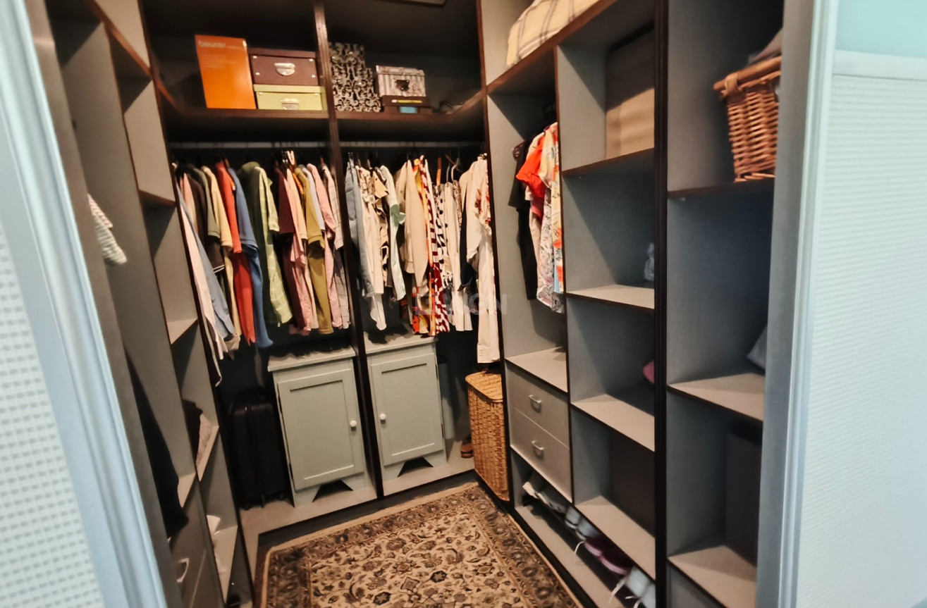 Resale - Villa - La Romana - Inland