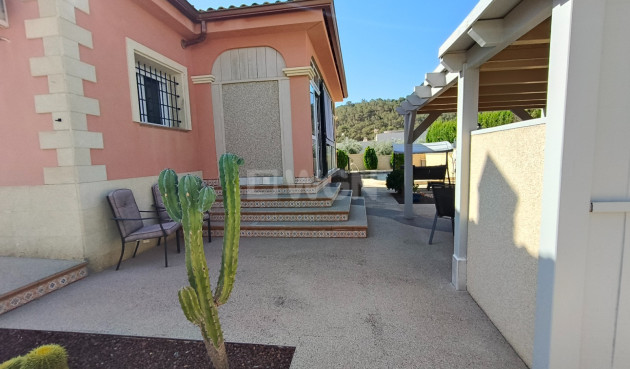 Resale - Villa - La Romana - Inland