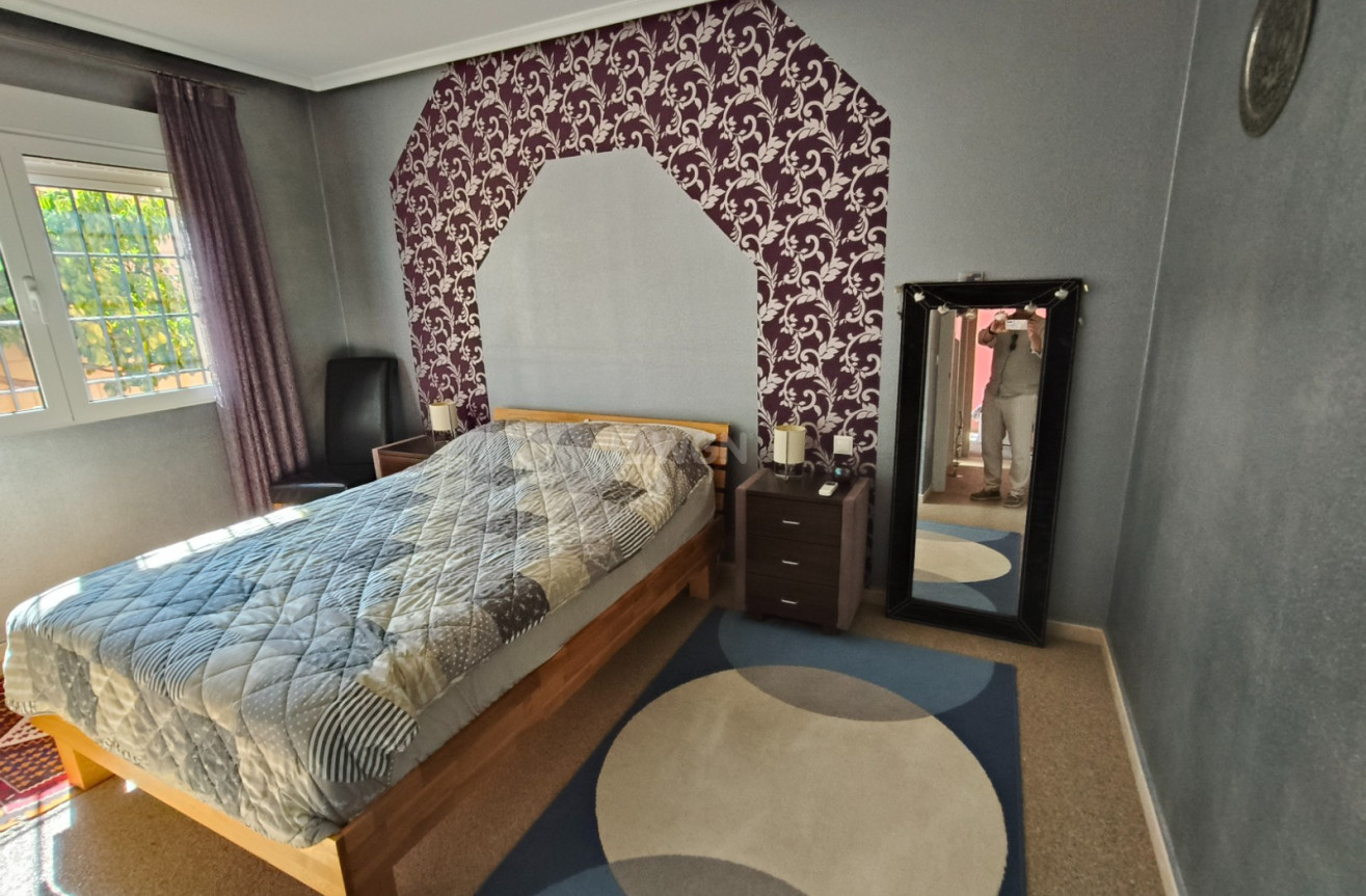 Resale - Villa - La Romana - Inland