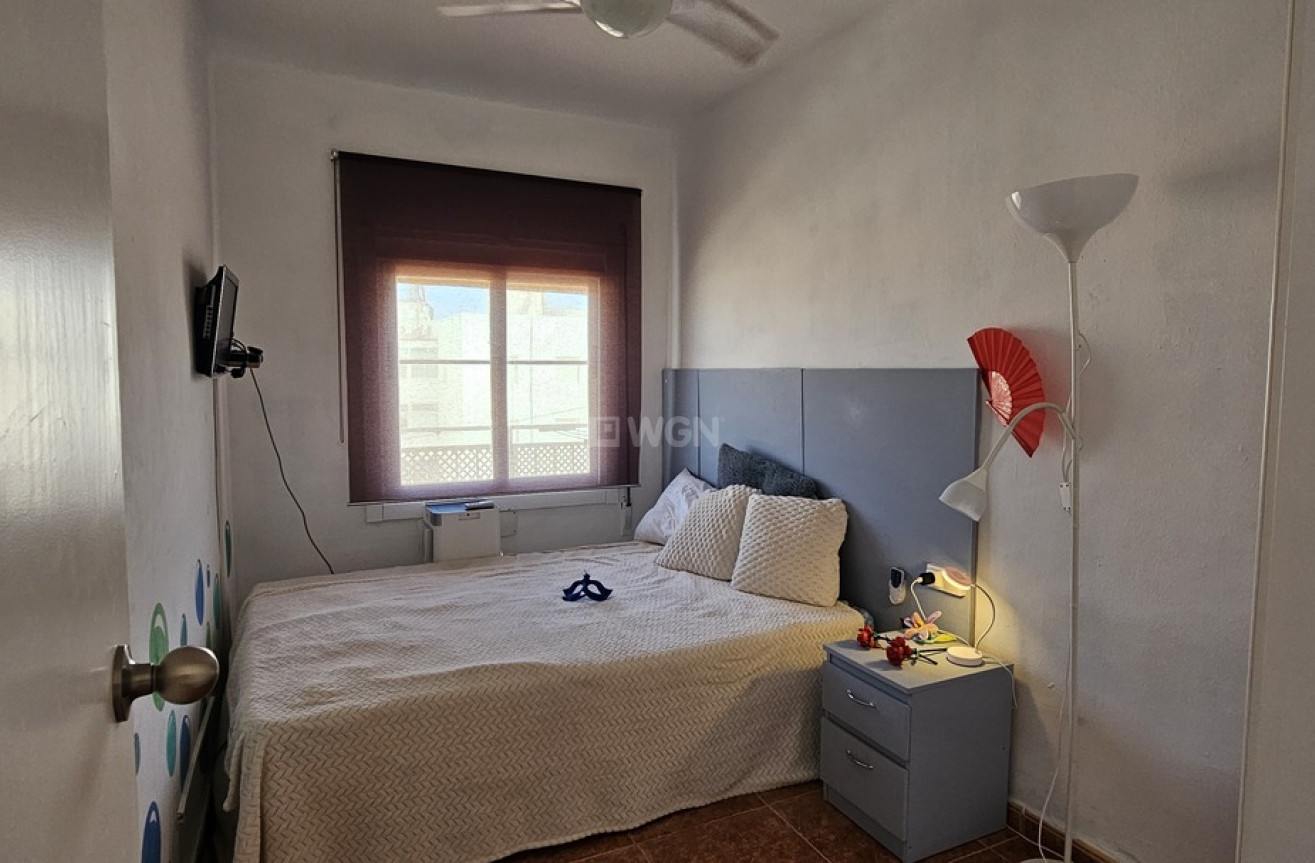 Odsprzedaż - Daszek - Torre de la Horadada - Playa