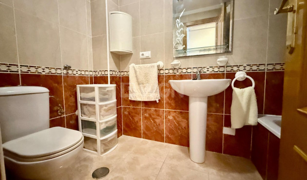 Reventa - Apartamento / piso - Torrevieja - PARQUE DE LAS NACIONES