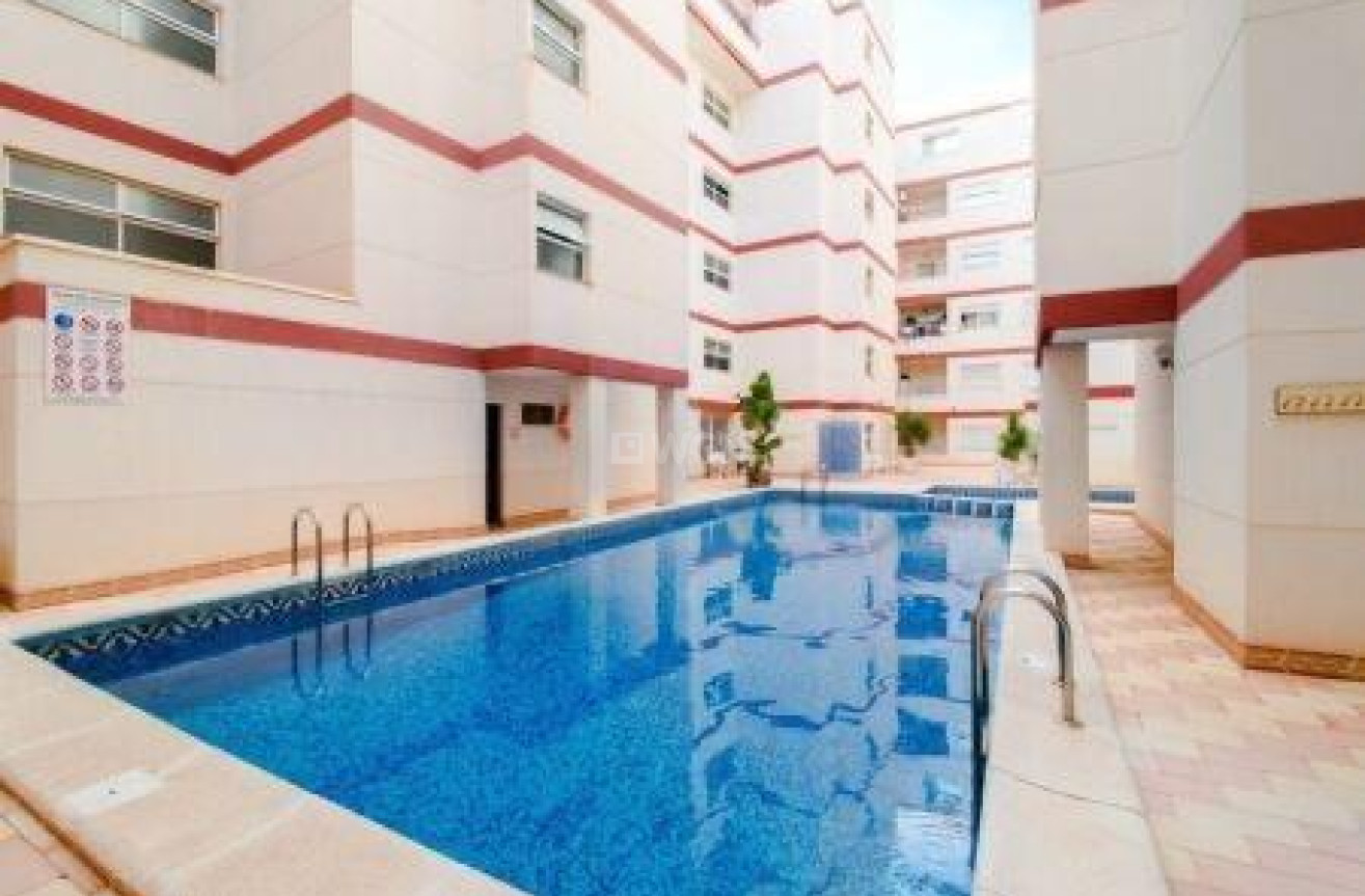 Reventa - Apartamento / piso - Torrevieja - PARQUE DE LAS NACIONES