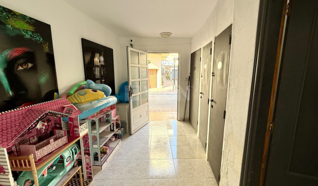 Resale - Commercial - San Miguel de Salinas - Inland