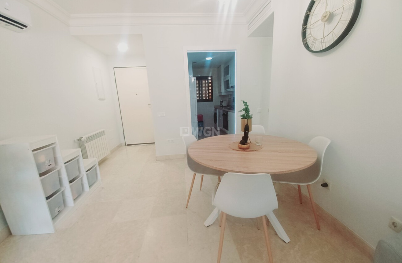 Resale - Apartment / flat - Roda - Inland