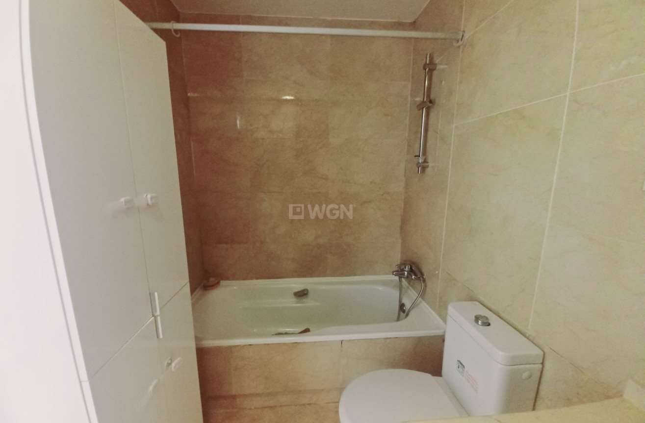 Resale - Apartment / flat - Roda - Inland