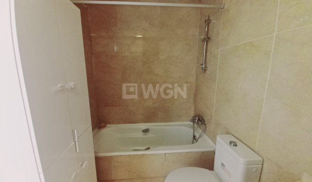 Resale - Apartment / flat - Roda - Inland