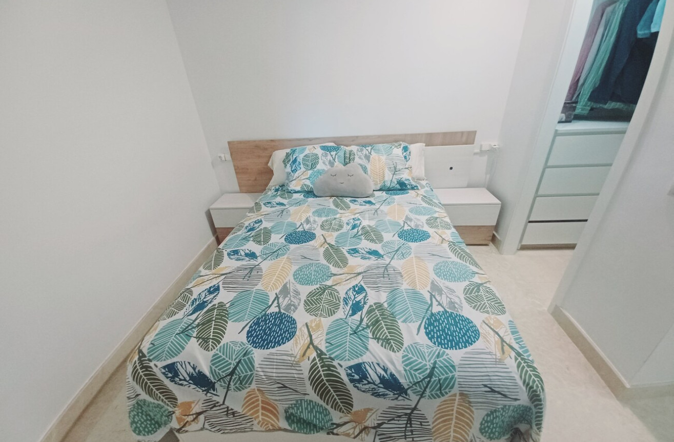 Resale - Apartment / flat - Roda - Inland