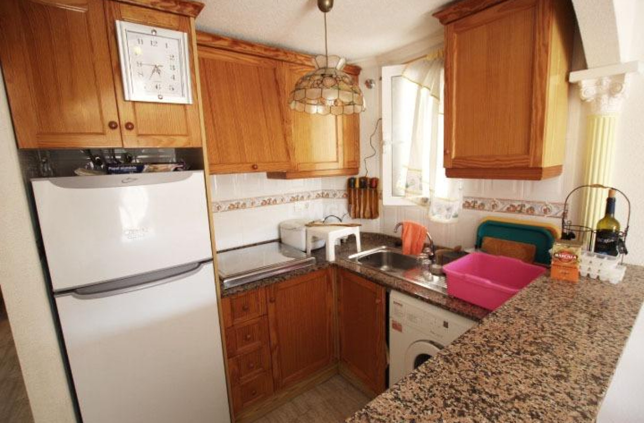 Odsprzedaż - Mieszkanie w bloku - Guardamar del Segura - Centro