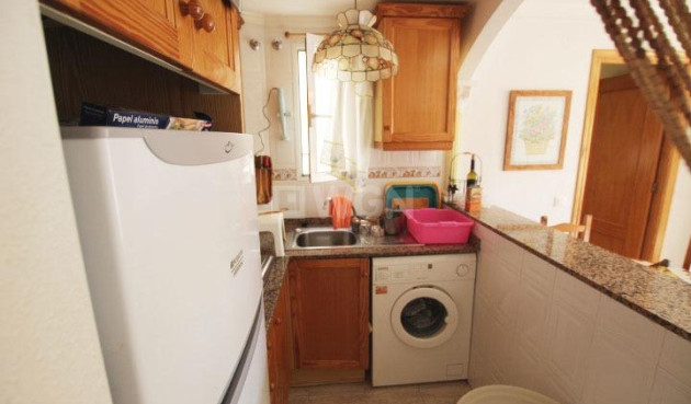 Odsprzedaż - Mieszkanie w bloku - Guardamar del Segura - Centro