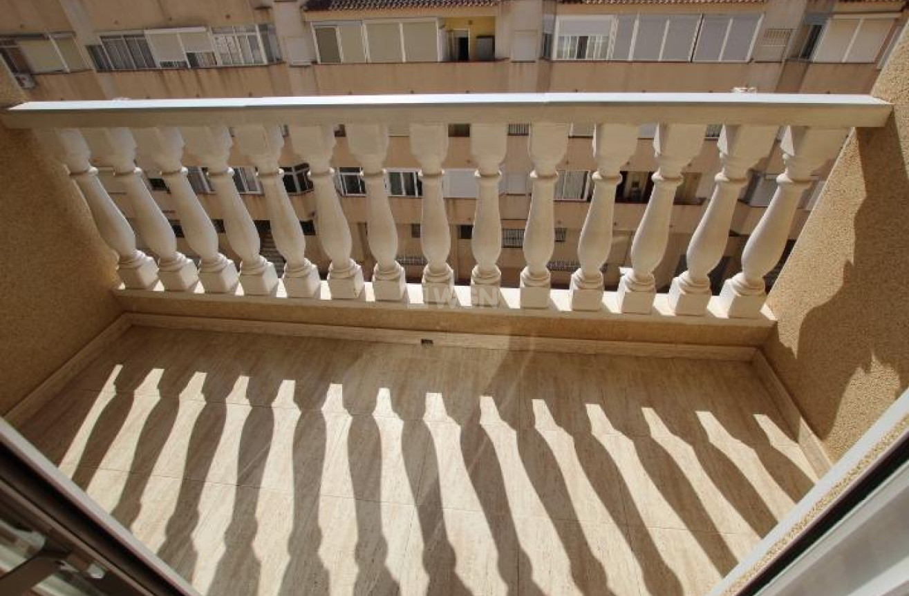 Odsprzedaż - Mieszkanie w bloku - Guardamar del Segura - Centro