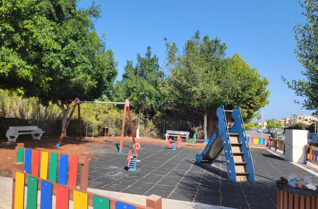 Resale - Townhouse - Orihuela Costa - Playa Flamenca