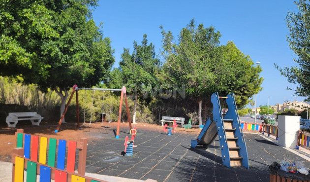 Resale - Townhouse - Orihuela Costa - Playa Flamenca