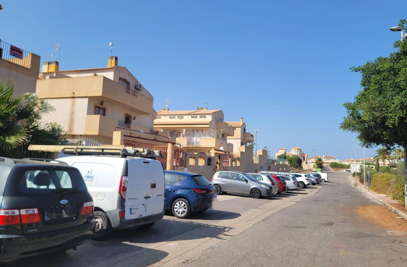 Resale - Townhouse - Orihuela Costa - Playa Flamenca