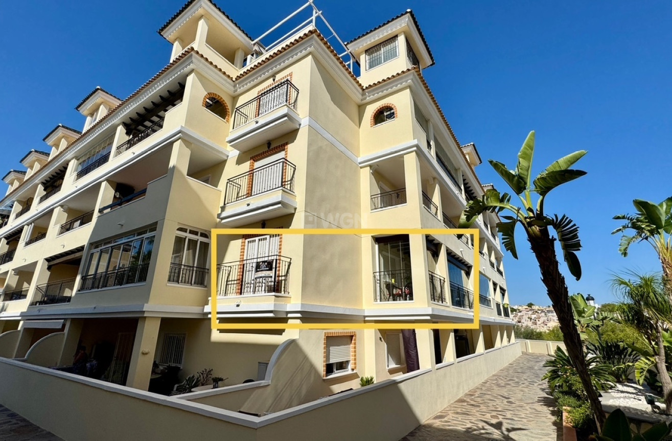 Resale - Apartment / flat - Villamartin - Costa Blanca