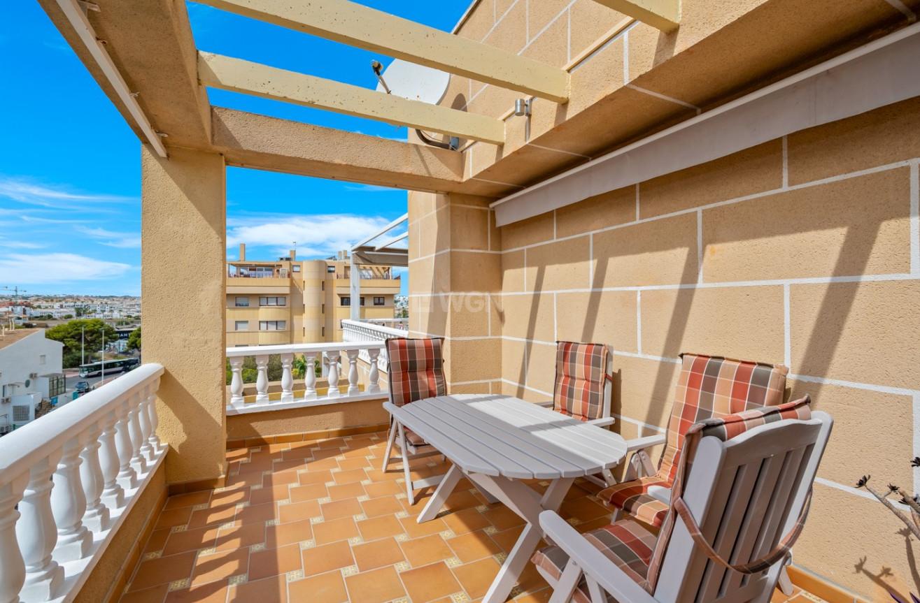 Resale - Apartment / flat - Punta Prima - Costa Blanca
