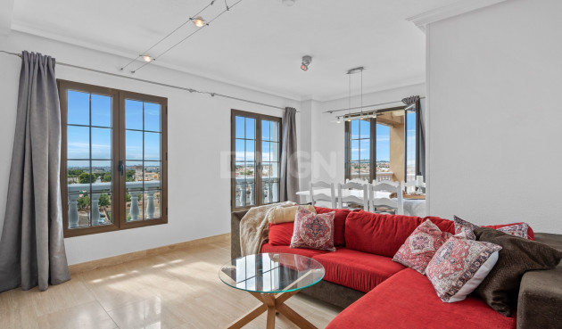 Resale - Apartment / flat - Punta Prima - Costa Blanca